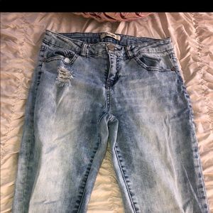 Refuge, light wash jeans size 4